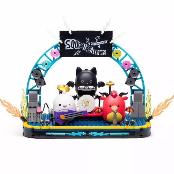 NEW BLDR Squishmallows Squish Tour Concert Building Set - 375 Pieces - Picture 2 of 10